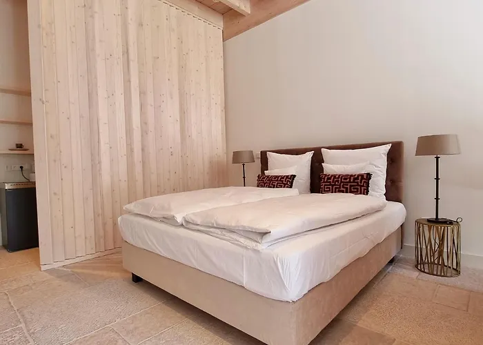 Thuers Im Busch - Gute Stube - Ab 3 Naechte - Mit Stil In *